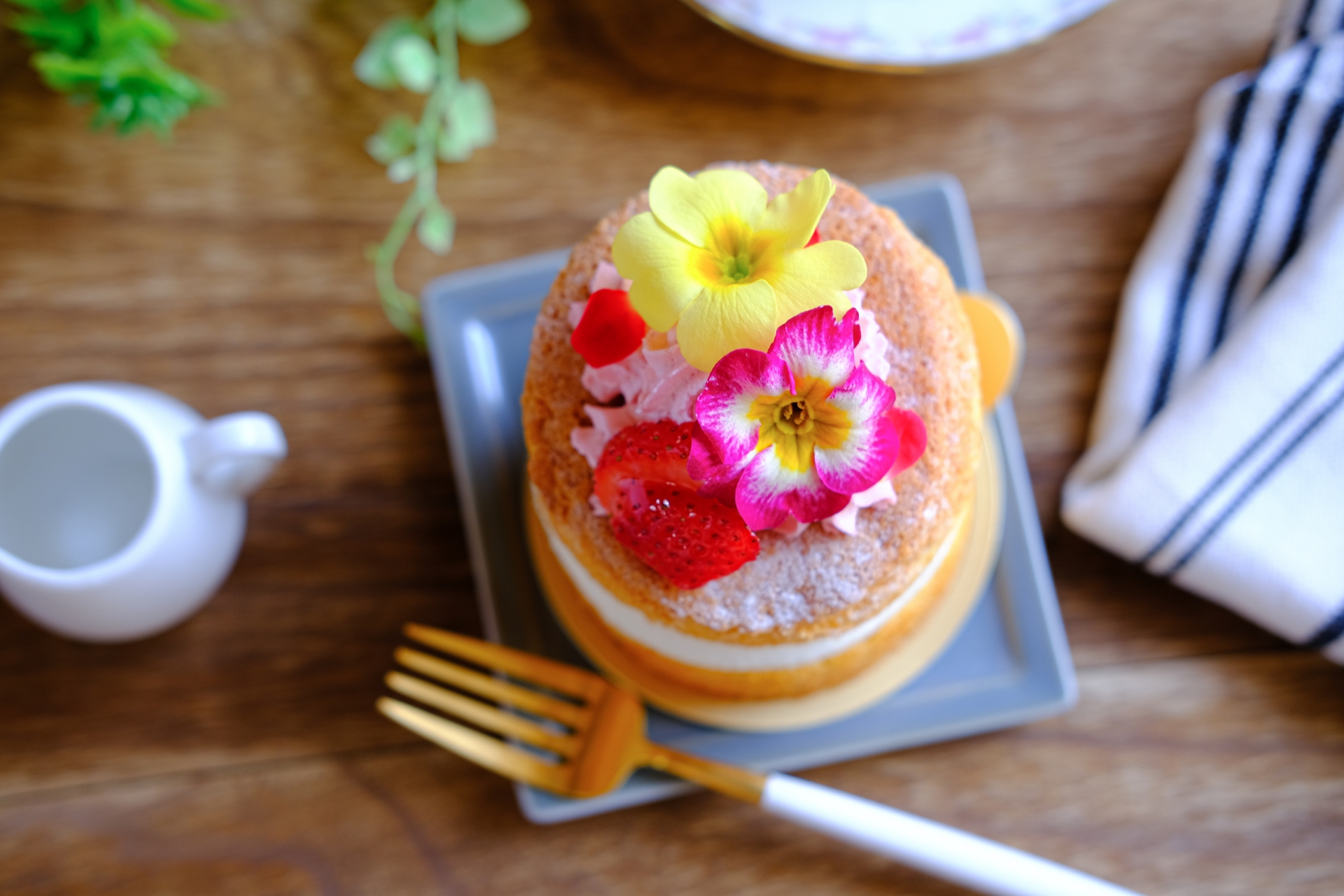 食べれるお花 エディブルフラワーでケーキやお菓子を可愛くトッピング 通販で買える